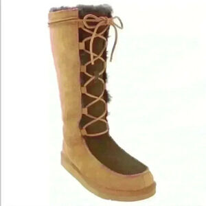 UGG‎ 5230 Whitley Suede Boots in Chestnut / Chocolate size 6
